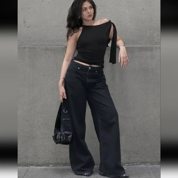 Asymmetrical Top NWOT - Picture 3 of 9